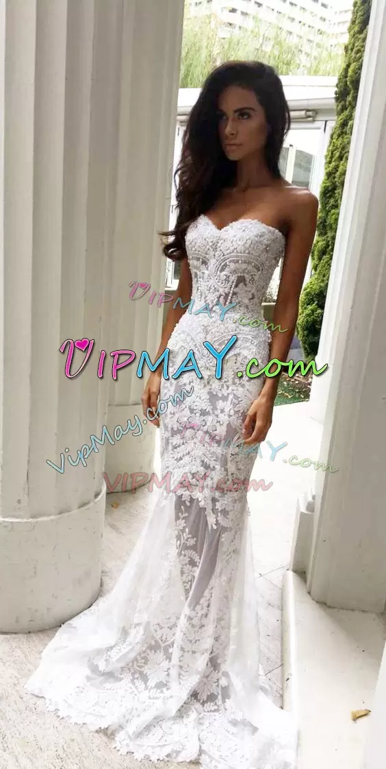 Romantic Sweetheart Sleeveless Celebrity Dresses With Brush Train Beading and Lace White Lace