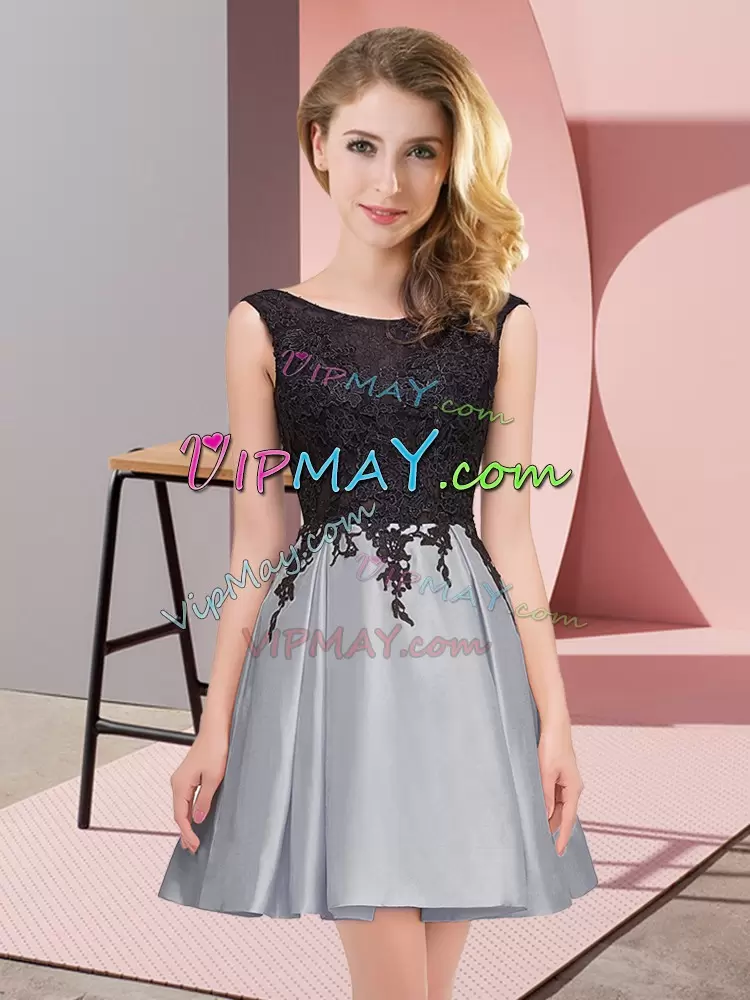 Scoop Sleeveless Zipper Bridesmaid Dresses Grey Satin Lace