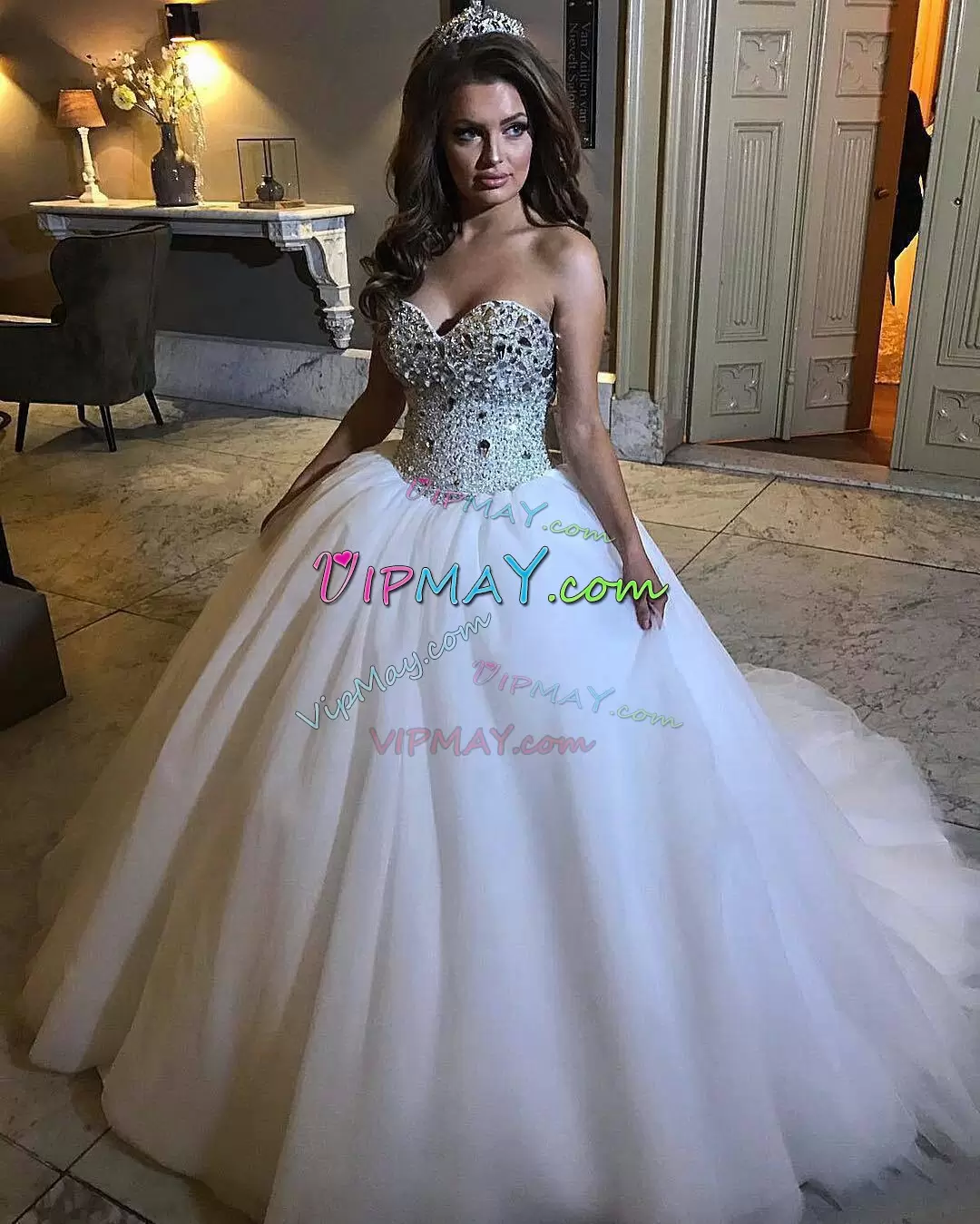 With Train White Wedding Dress Tulle Court Train Sleeveless Beading