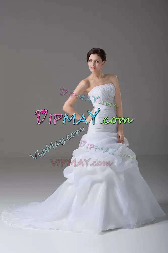 organza bottom wedding dress,wedding dress with organza skirt,sleeveless wedding gown,wedding dress with pick up skirts,simple wedding dress under 200,