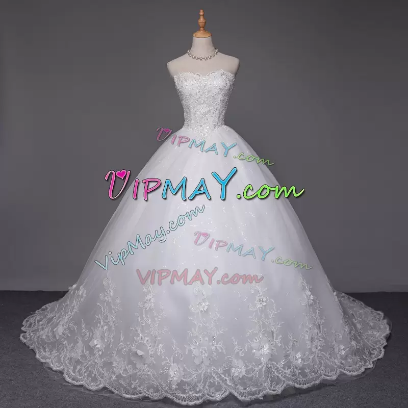 Sweetheart Sleeveless Sweep Train Lace Up Beading and Appliques Wedding Gown in White