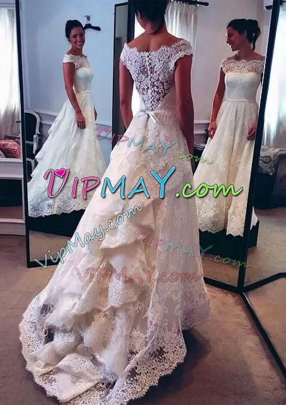 Customized Scalloped Sleeveless Clasp Handle Lace and Appliques Runway Inspired Dress in White