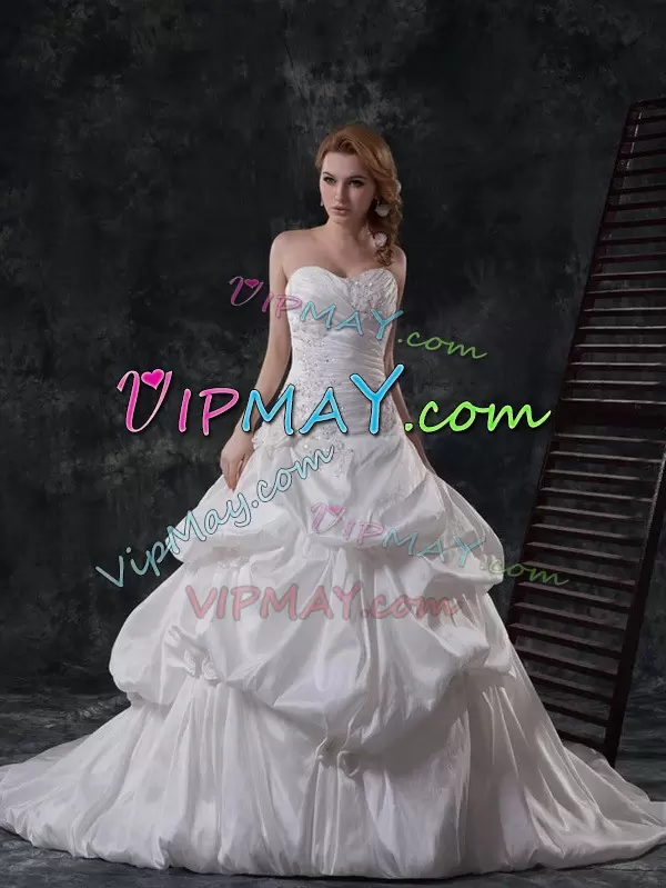 Ideal Brush Train A-line Wedding Gowns White Sweetheart Taffeta Sleeveless With Train Lace Up