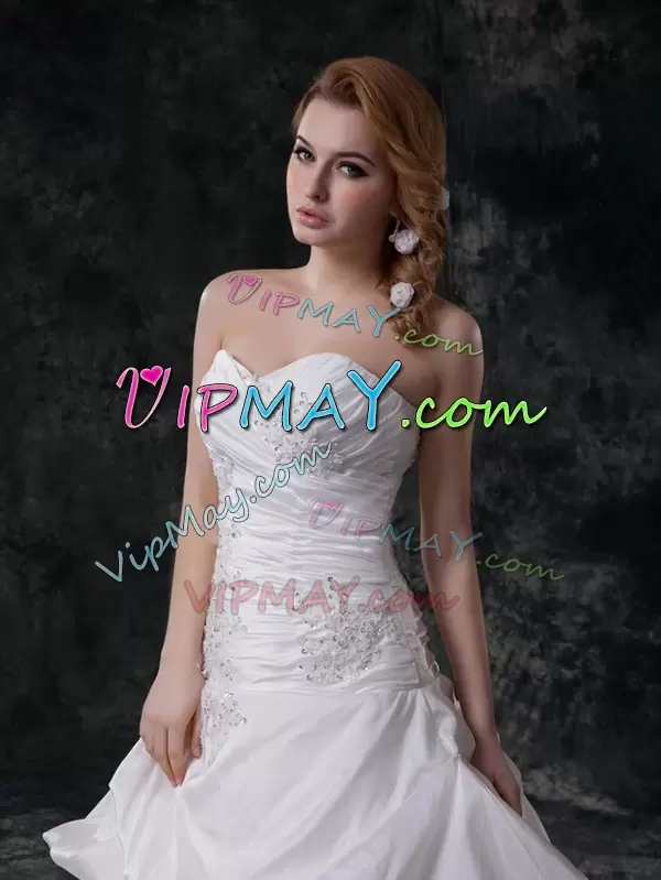 Ideal Brush Train A-line Wedding Gowns White Sweetheart Taffeta Sleeveless With Train Lace Up