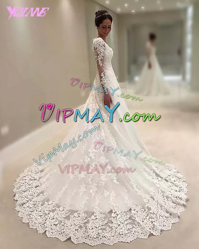 Romantic Long Sleeves V-neck Lace and Appliques Wedding Dresses V-neck