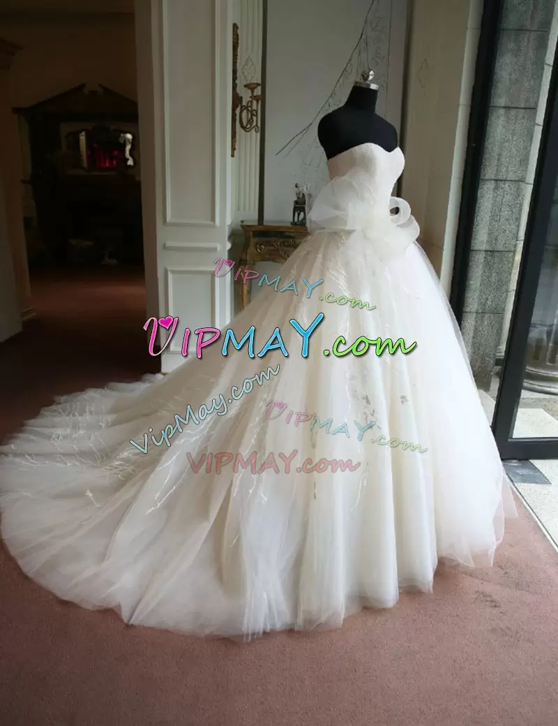 Hot Selling White Wedding Dress Beach and Wedding Party with Sequins Sweetheart Sleeveless Brush Train Lace Up