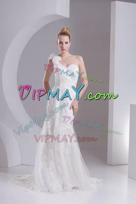 Stylish White Zipper One Shoulder Lace and Appliques Wedding Dresses Lace Sleeveless Brush Train