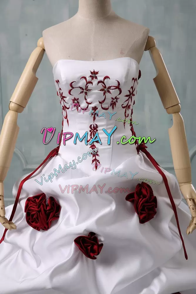White Sleeveless Taffeta Brush Train Lace Up Wedding Dress for Wedding Party