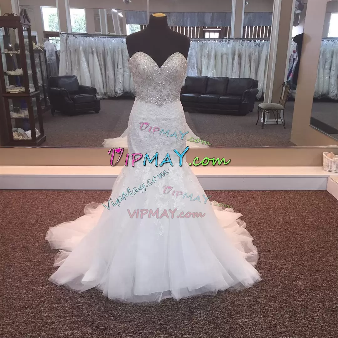 White Sleeveless Tulle Sweep Train Lace Up Wedding Gown for Wedding Party