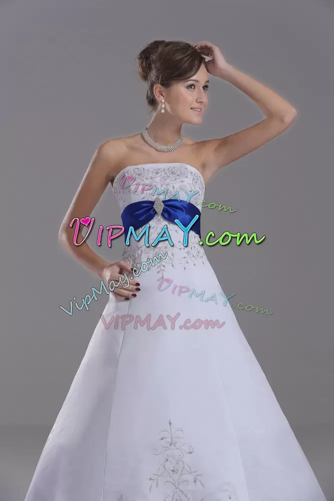 White Sleeveless Brush Train Beading and Embroidery Bridal Gown