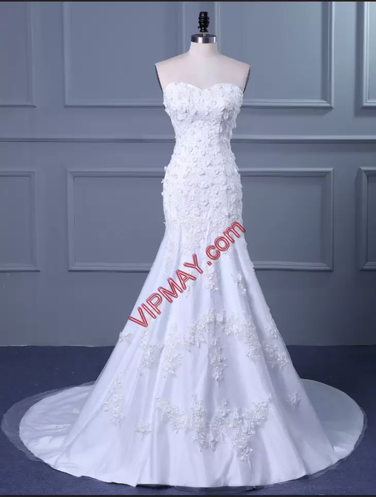 Sleeveless With Train Embroidery and Hand Made Flower Lace Up Wedding Dresses with White Chapel Train