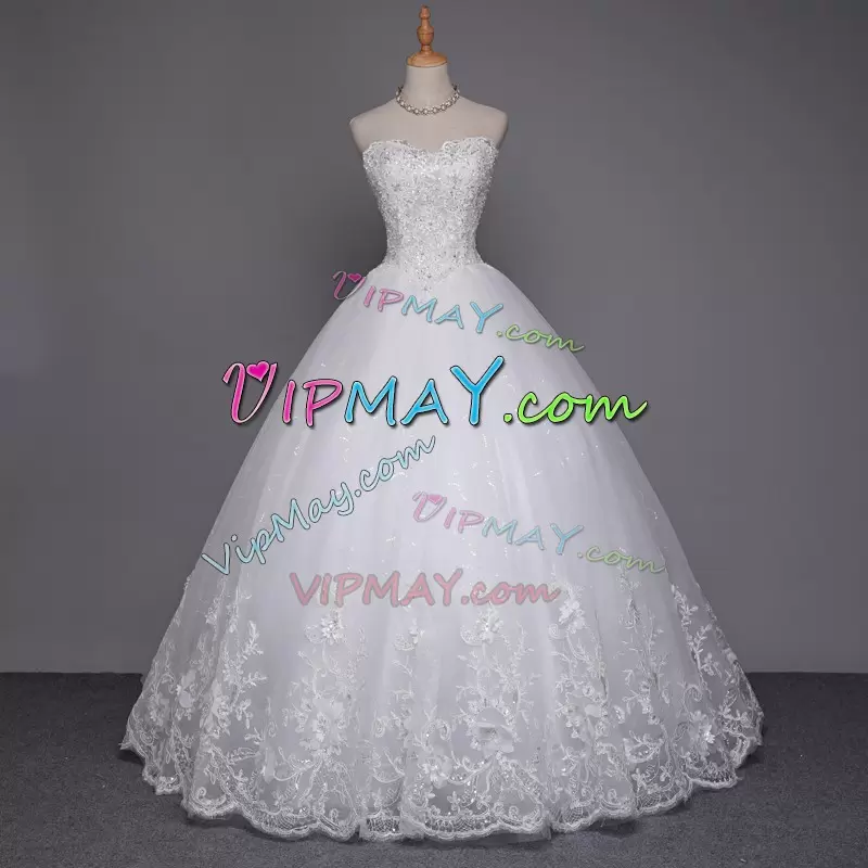 Popular White Sweetheart Neckline Appliques Wedding Gown Sleeveless Lace Up