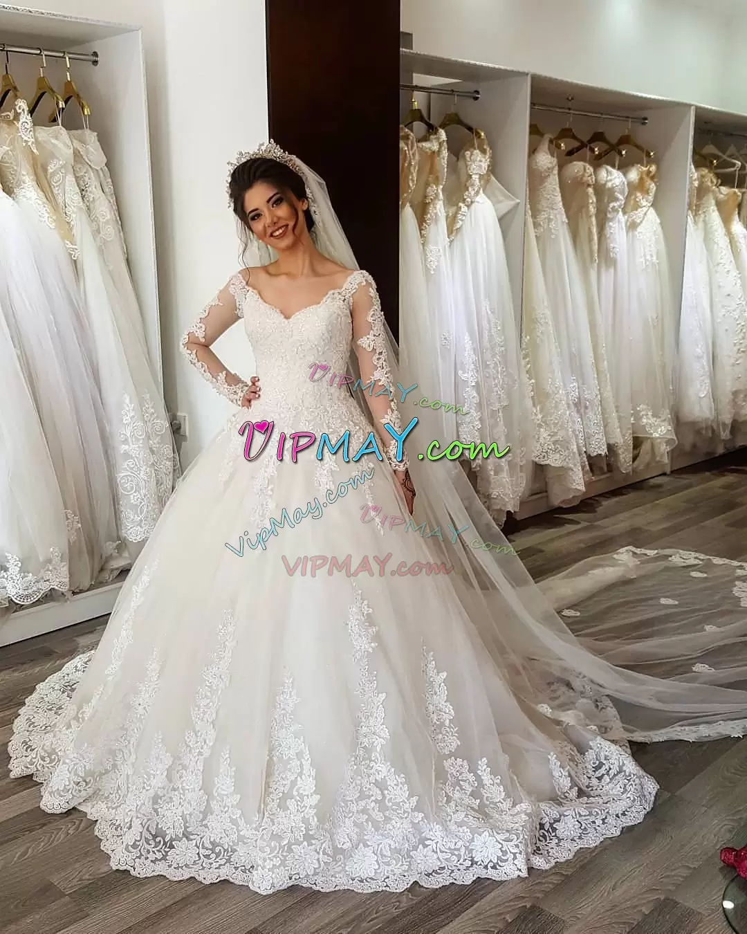 Long Sleeves V-neck Court Train Lace and Appliques Lace Up Wedding Gown