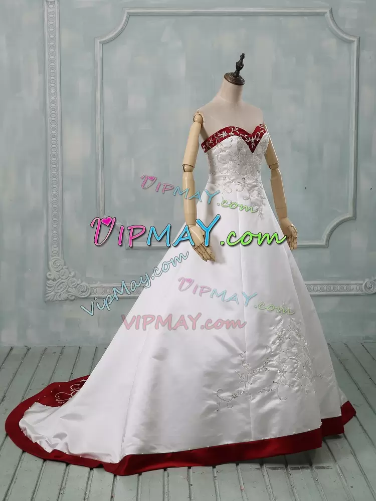 White Sweetheart Lace Up Beading and Embroidery Bridal Gown Brush Train Sleeveless