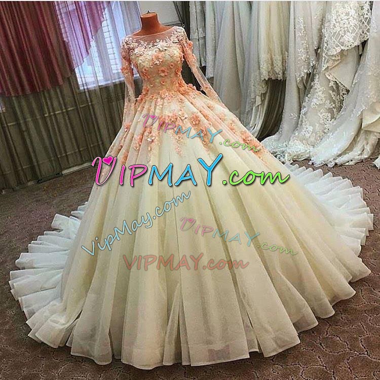 White Scoop Neckline Appliques Wedding Gown Long Sleeves Lace Up