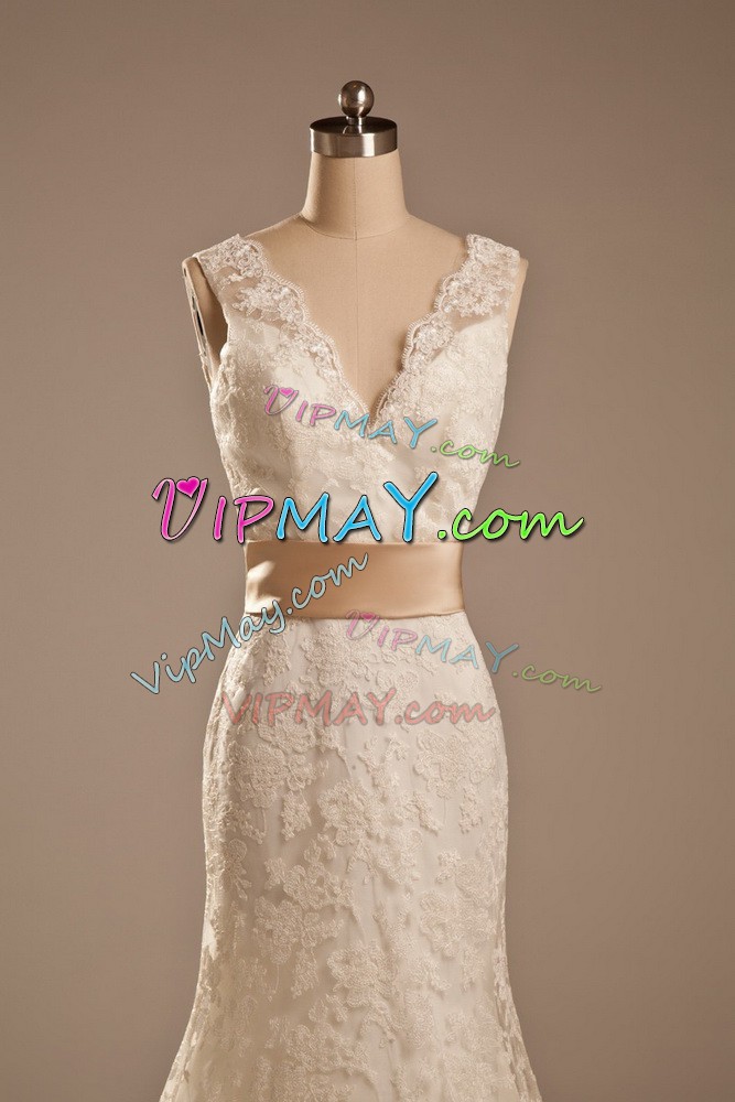 Hot Sale White Wedding Gown Lace Brush Train Sleeveless Lace and Belt