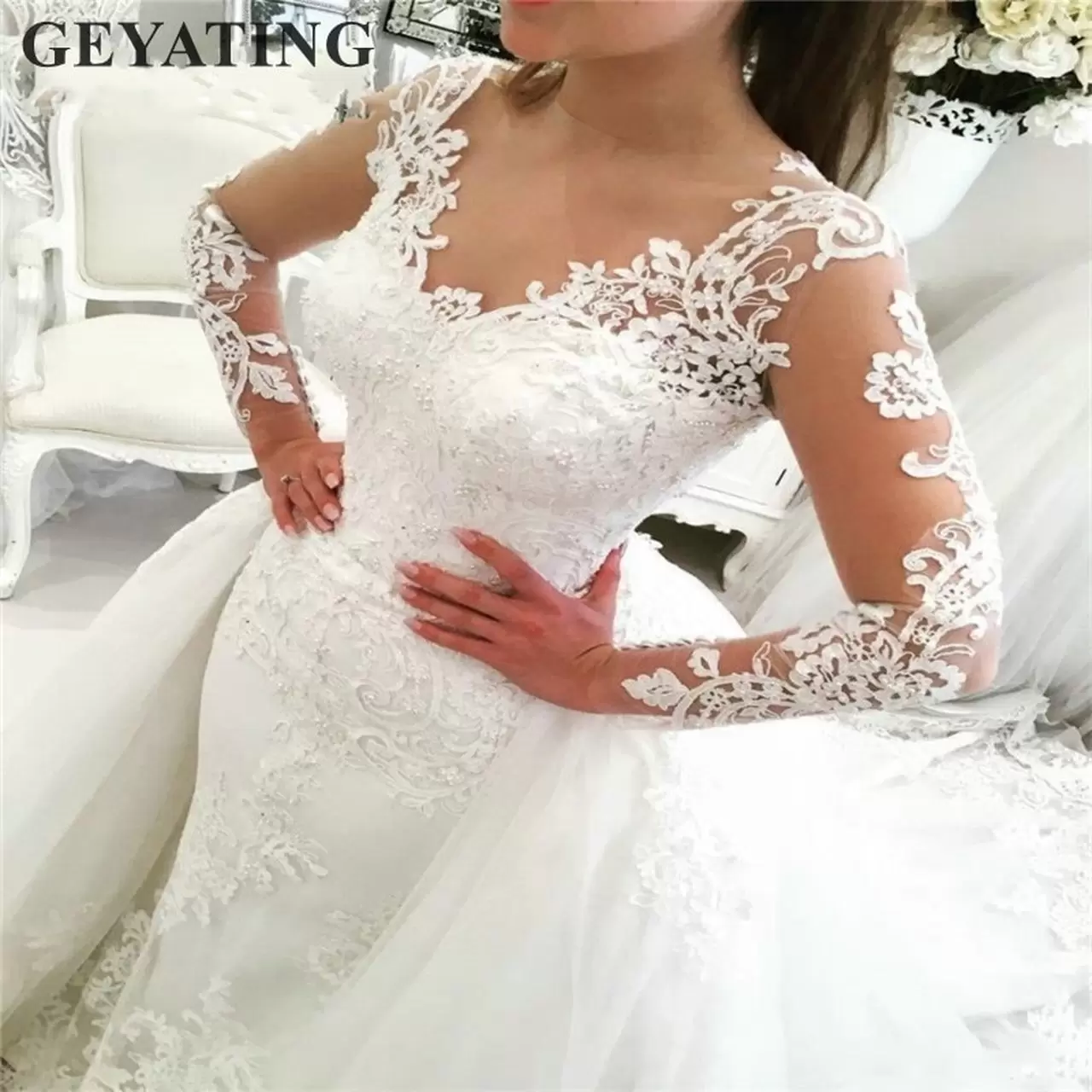 Comfortable Long Sleeves Tulle Watteau Train Lace Up Wedding Dresses in White with Appliques