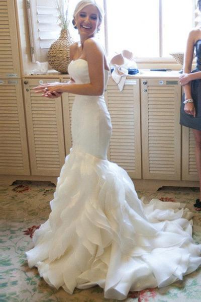 White Sleeveless With Train Ruffled Layers and Ruching Lace Up Wedding Gown Sweetheart