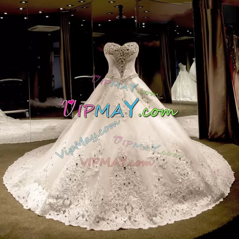 Colorful White Lace Up Sweetheart Beading and Lace Wedding Gowns Tulle Sleeveless Chapel Train