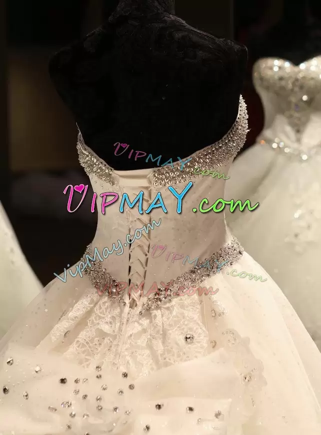 Colorful White Lace Up Sweetheart Beading and Lace Wedding Gowns Tulle Sleeveless Chapel Train