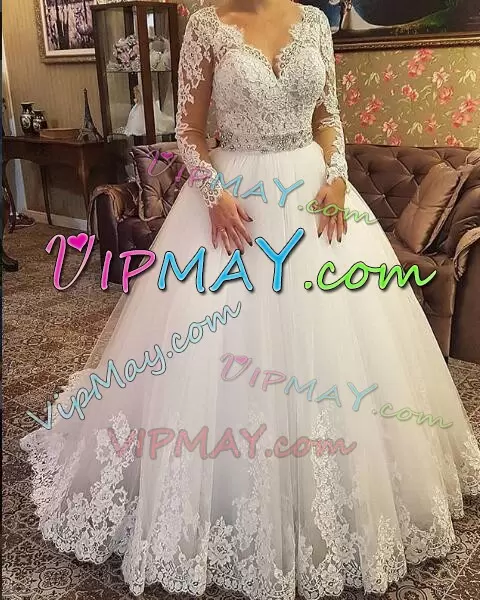 With Train Zipper Wedding Gowns White for Beach and Wedding Party with Lace and Appliques Brush Train