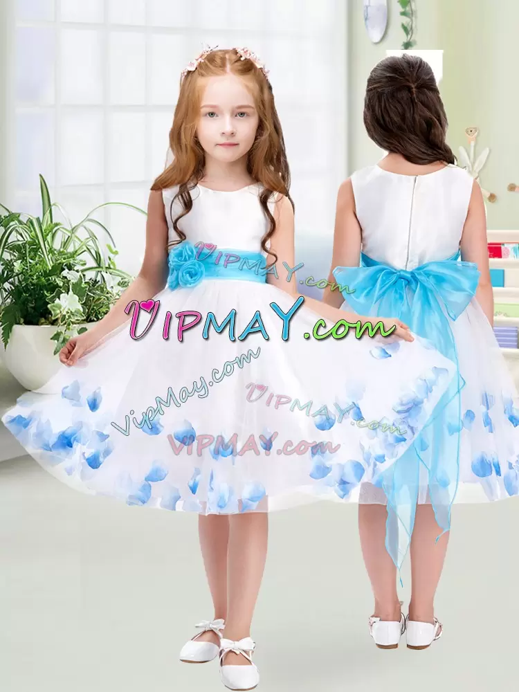 Knee Length Zipper Flower Girl Dresses White for Wedding Party with Appliques and Belt
