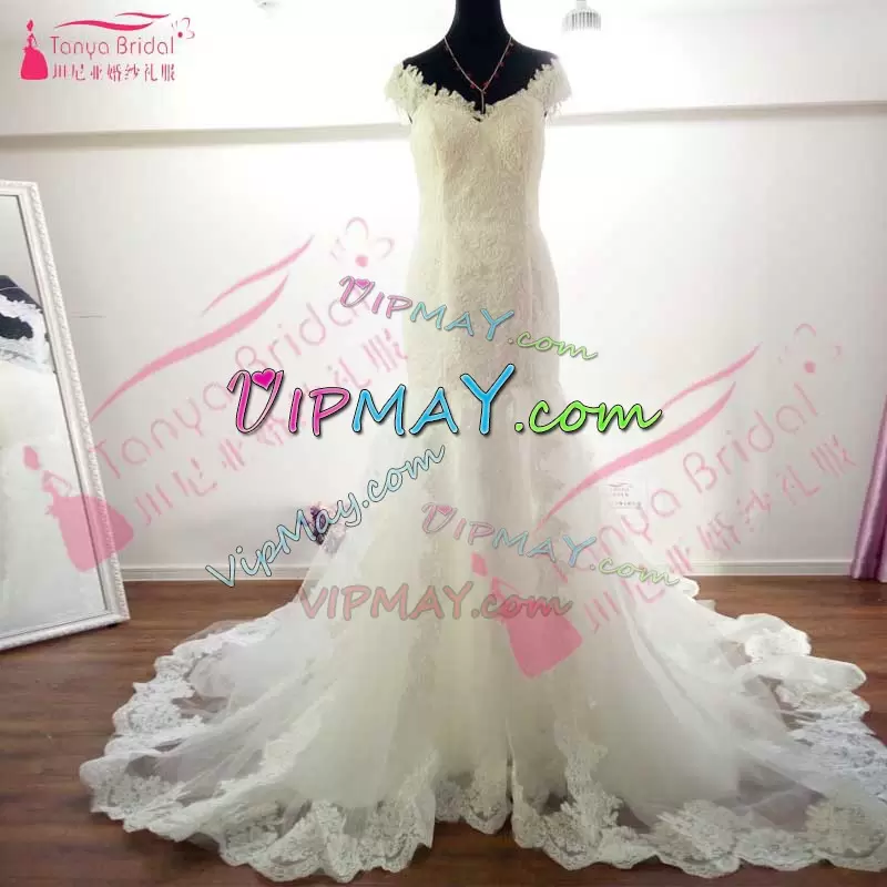 Fashionable White Off The Shoulder Zipper Lace and Appliques Wedding Dresses Court Train Sleeveless