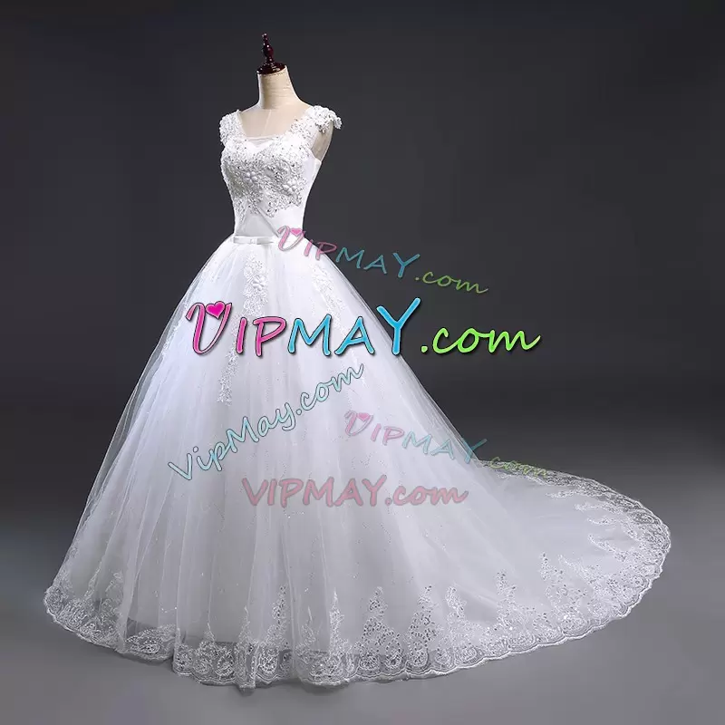 Cap Sleeves V-neck Chapel Train Lace Up Lace and Appliques Wedding Dress V-neck