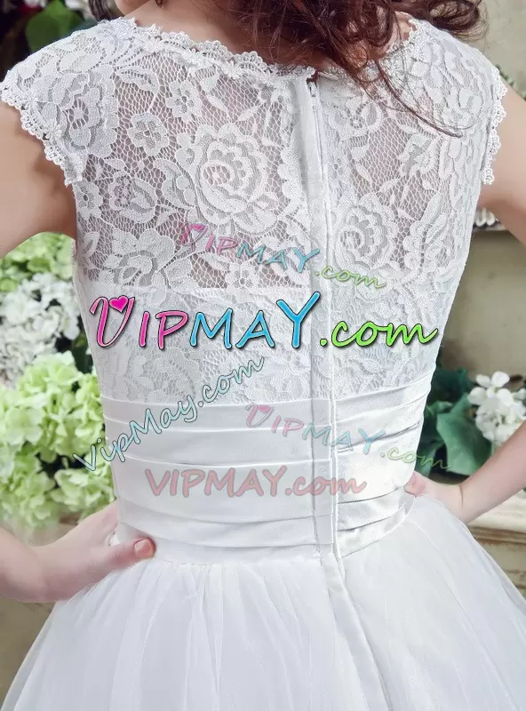 White Wedding Gowns Scalloped Sleeveless Court Train Zipper