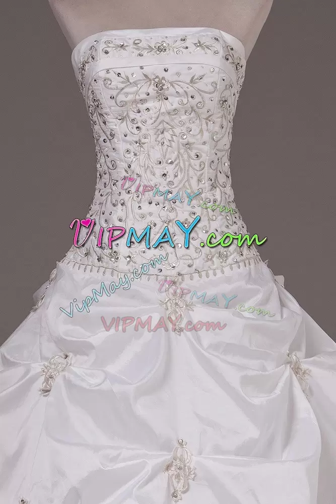 Ball Gowns Sleeveless White Wedding Dress Brush Train Lace Up