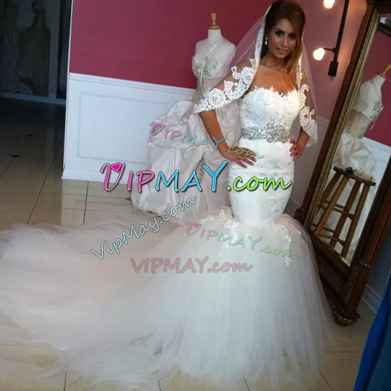 White Sleeveless With Train Beading and Appliques and Belt Lace Up Bridal Gown Sweetheart