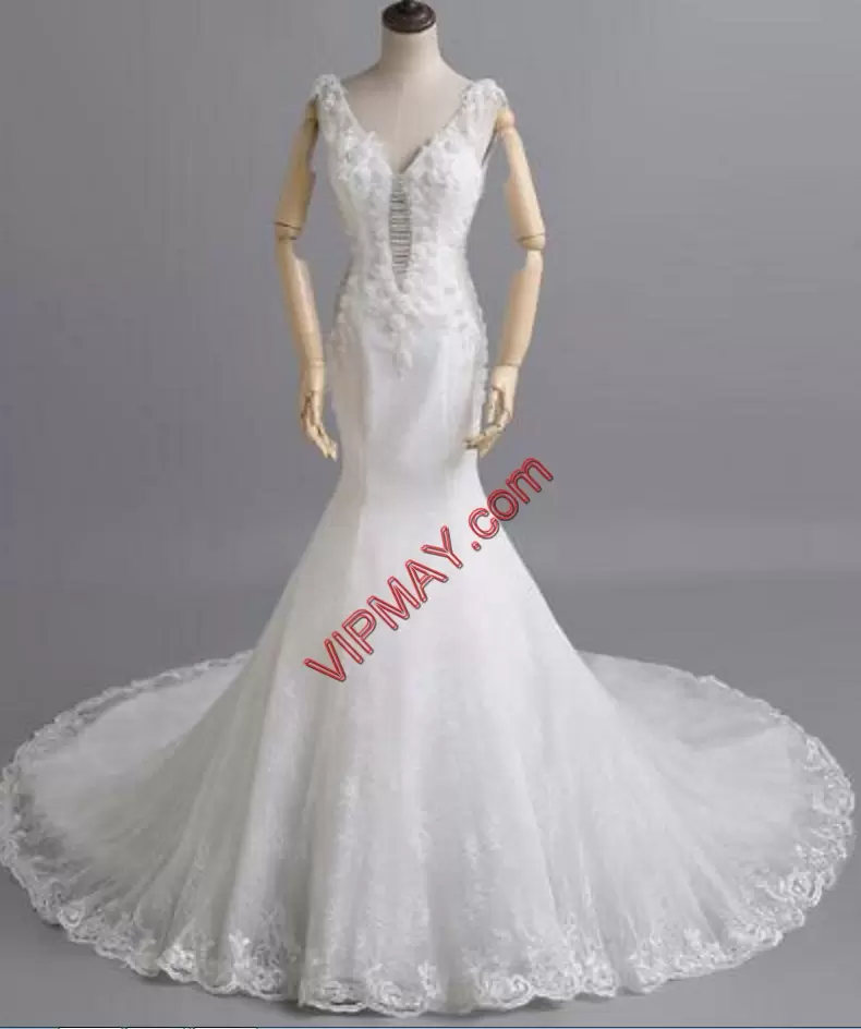 Sleeveless V-neck Brush Train Lace and Hand Made Flower Lace Up Wedding Gowns