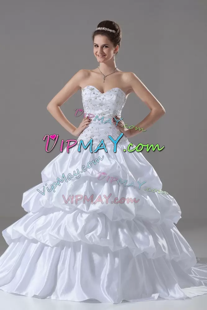 Best Sweetheart Sleeveless Brush Train Lace Up Wedding Gowns White Taffeta Embroidery and Pick Ups