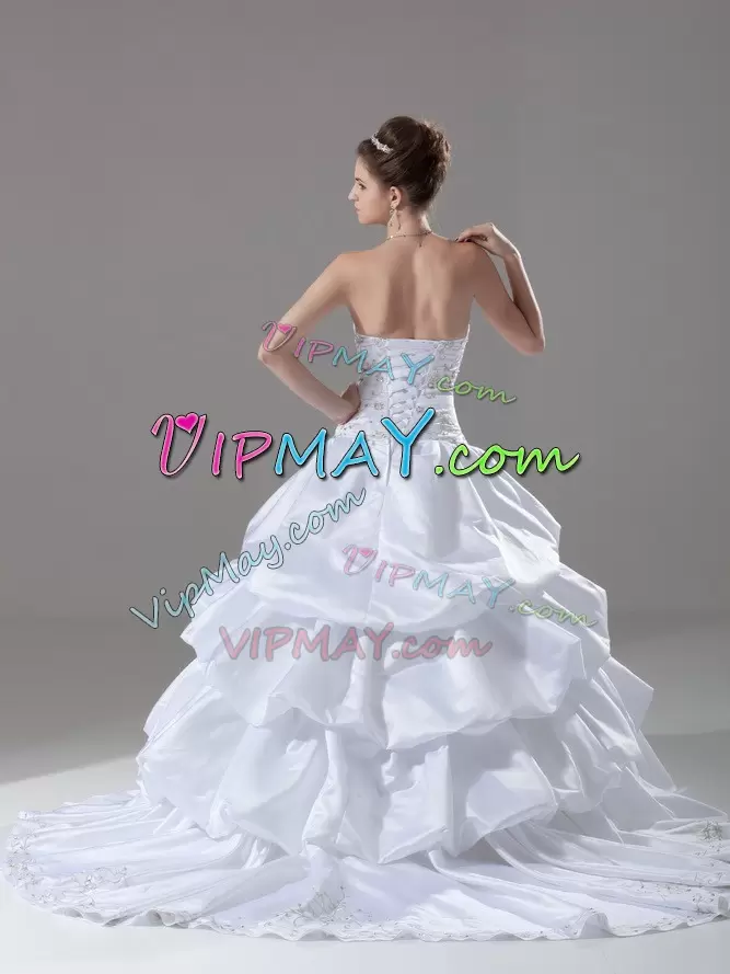 Best Sweetheart Sleeveless Brush Train Lace Up Wedding Gowns White Taffeta Embroidery and Pick Ups