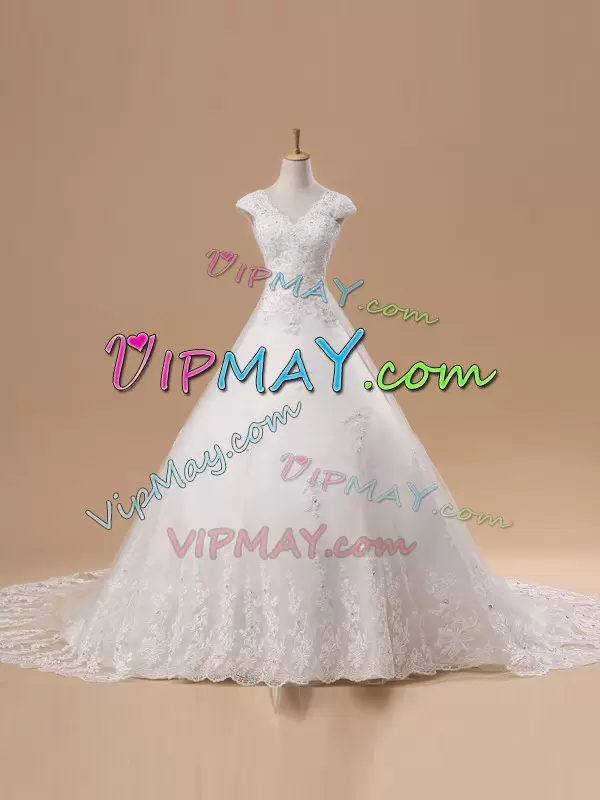 V-neck Short Sleeves Wedding Dresses Chapel Train Lace and Appliques White Tulle and Lace