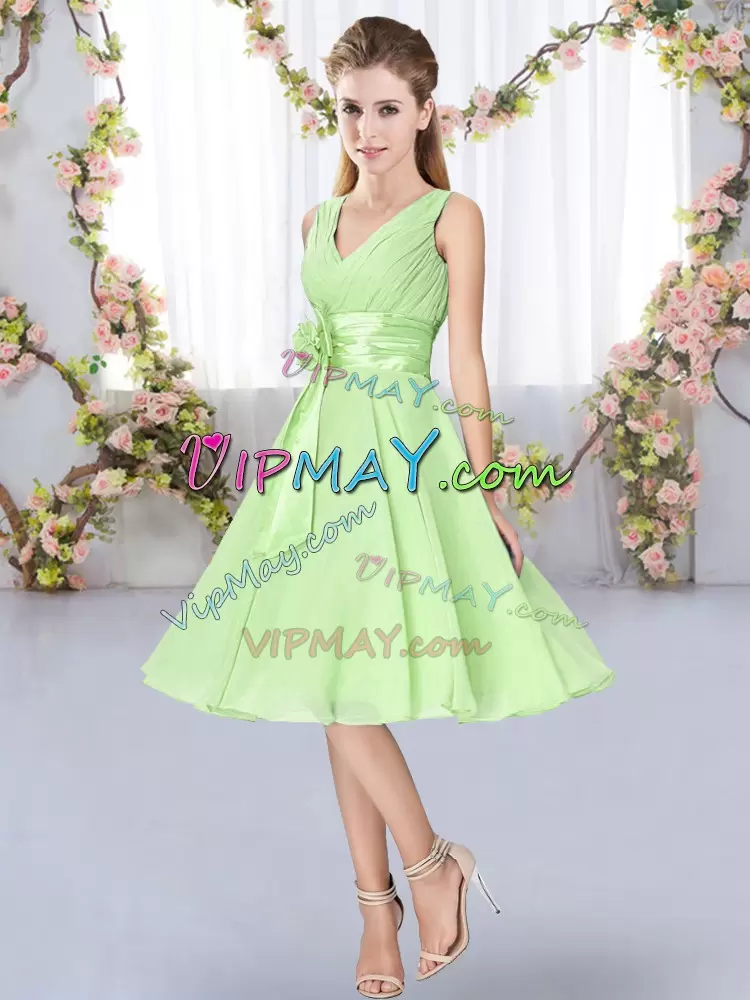 Sleeveless Chiffon Knee Length Lace Up Wedding Party Dress in Yellow Green with Hand Made Flower