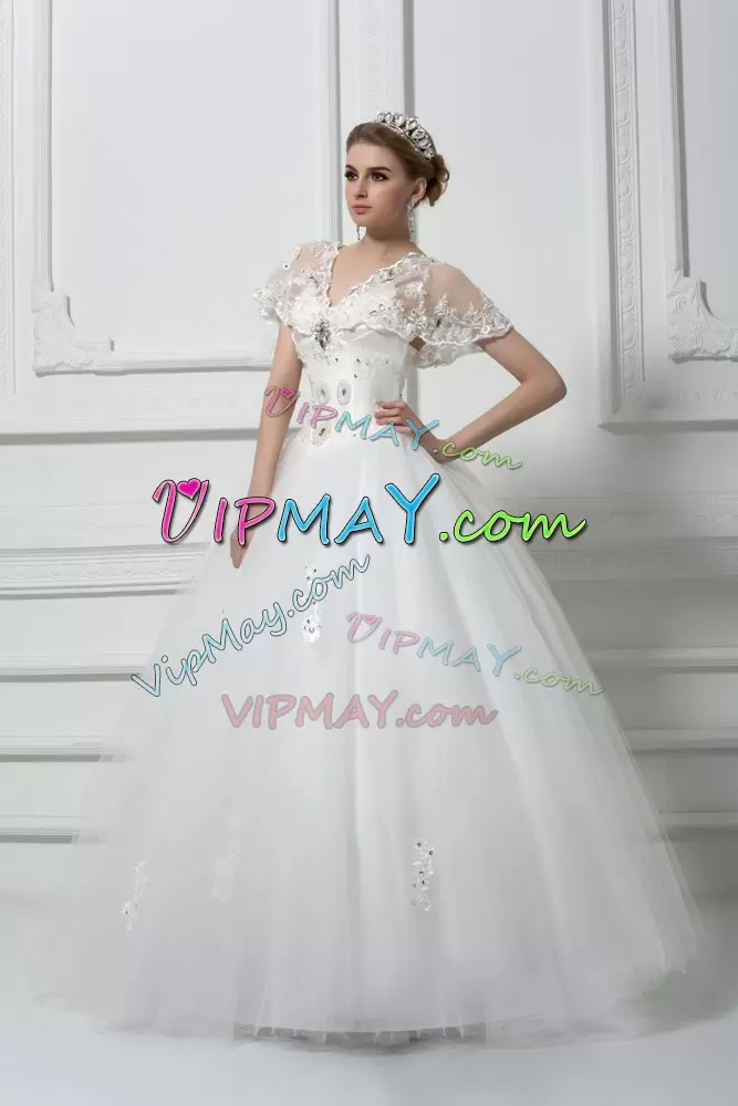 Great White Ball Gowns Beading and Appliques Wedding Gown Lace Up Tulle Short Sleeves Floor Length