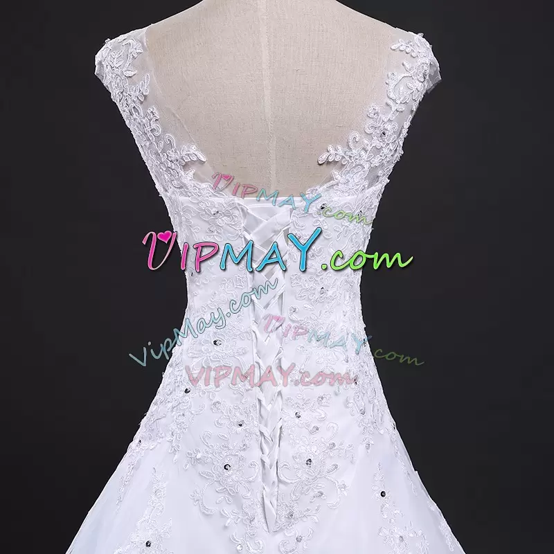 Classical Scoop Sleeveless Wedding Dress With Train Court Train Lace and Appliques White Tulle