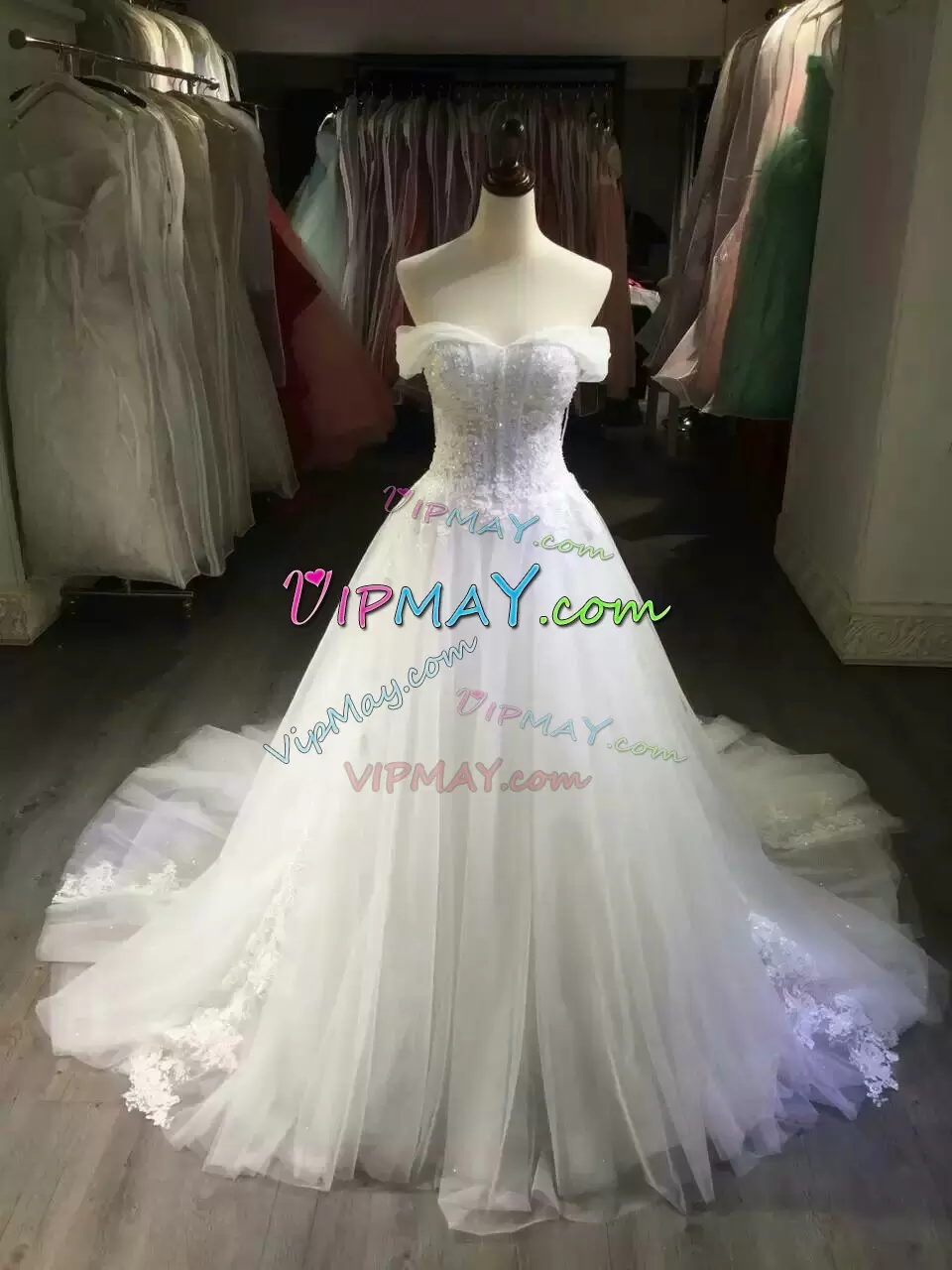 Sleeveless Tulle With Train Court Train Lace Up Wedding Dresses in White with Appliques