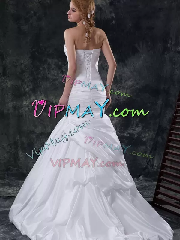 Delicate Sweetheart Sleeveless Wedding Gown With Brush Train Ruching and Pick Ups and Hand Made Flower White Taffeta