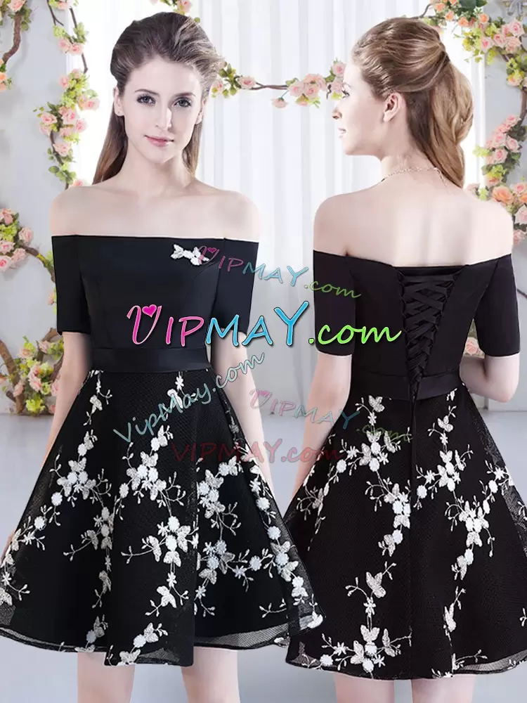 Custom Designed Black Organza Lace Up Quinceanera Dama Dress Short Sleeves Mini Length Appliques