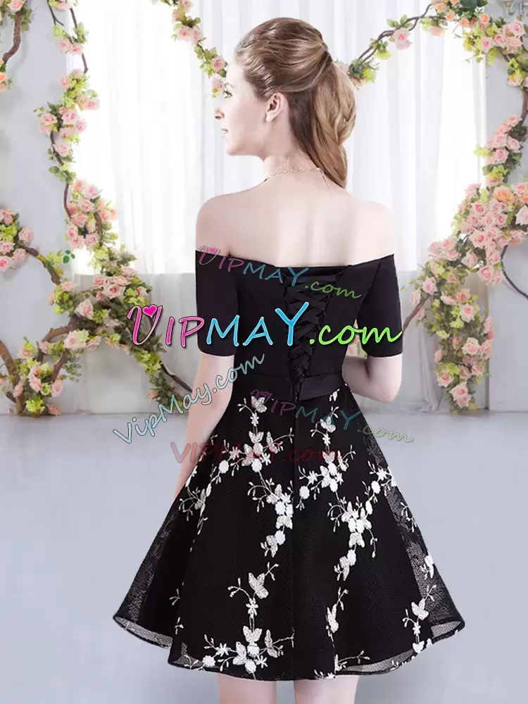 Custom Designed Black Organza Lace Up Quinceanera Dama Dress Short Sleeves Mini Length Appliques