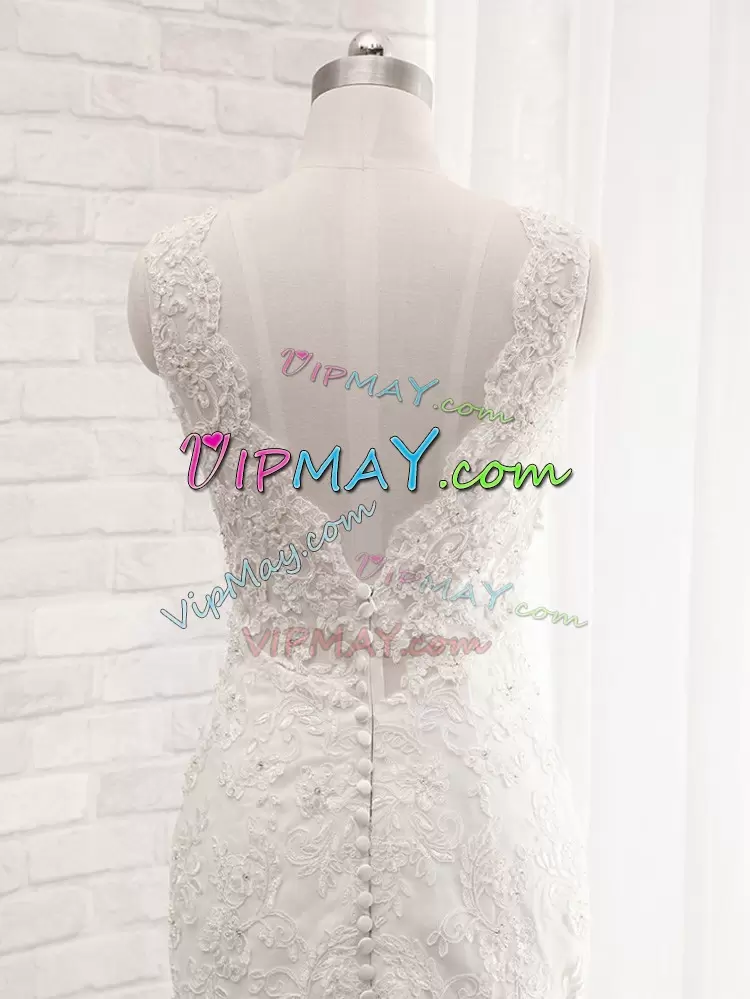 White Clasp Handle V-neck Lace Wedding Gown Tulle Sleeveless Brush Train