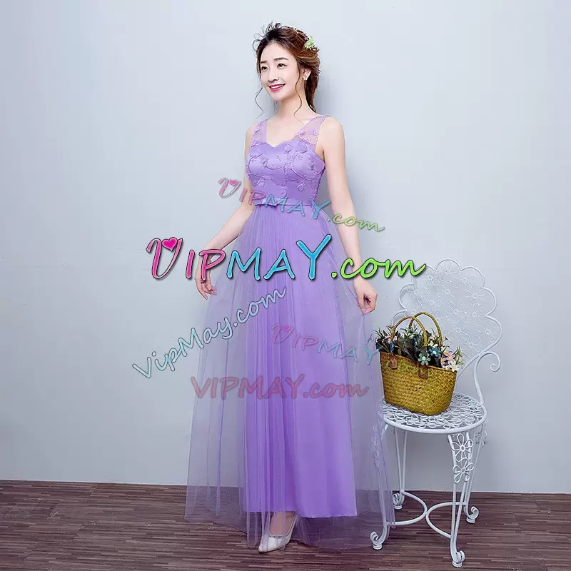 Hot Selling Floor Length A-line Sleeveless Lavender Bridesmaids Dress Lace Up