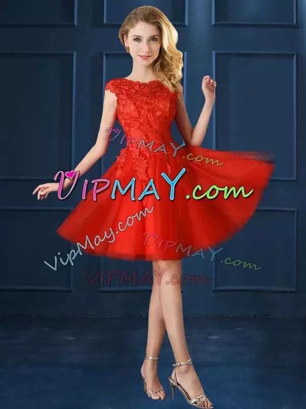 Luxury Red A-line Lace and Appliques Quinceanera Court of Honor Dress Lace Up Tulle Cap Sleeves Knee Length