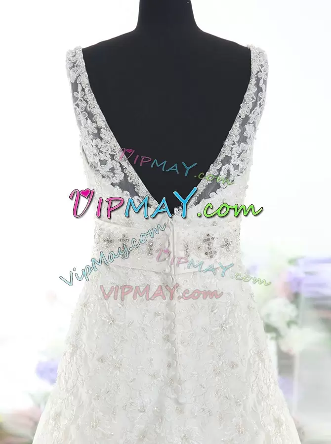 Clearance White Backless Wedding Gowns Beading and Lace Sleeveless With Brush Train