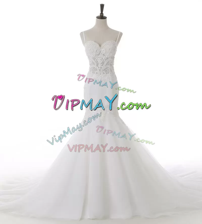 Stylish White Backless Spaghetti Straps Lace and Appliques Wedding Gown Tulle Sleeveless Brush Train