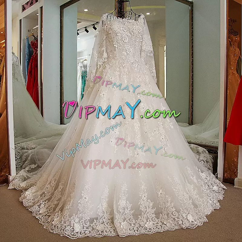 Scoop Sleeveless Court Train Zipper Wedding Gowns White Tulle Lace and Appliques