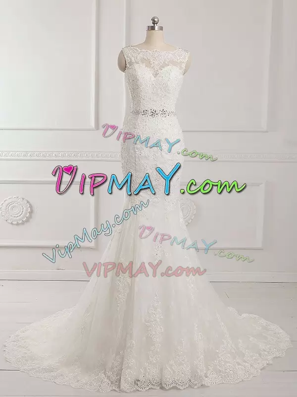 Colorful White Wedding Dress Scalloped Sleeveless Brush Train Backless