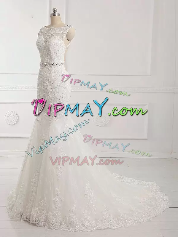 Colorful White Wedding Dress Scalloped Sleeveless Brush Train Backless